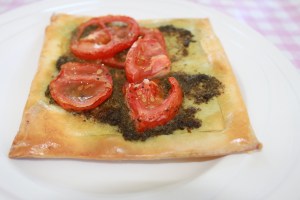 Tomaten-pesto-hapje