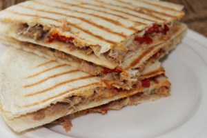 Tortilla tosti-tonijn-paprika-lovetocookhealthy (2)