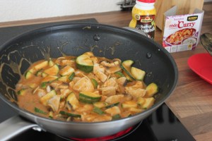 Makkelijke kipcurry met courgette-lovetocookhealthy