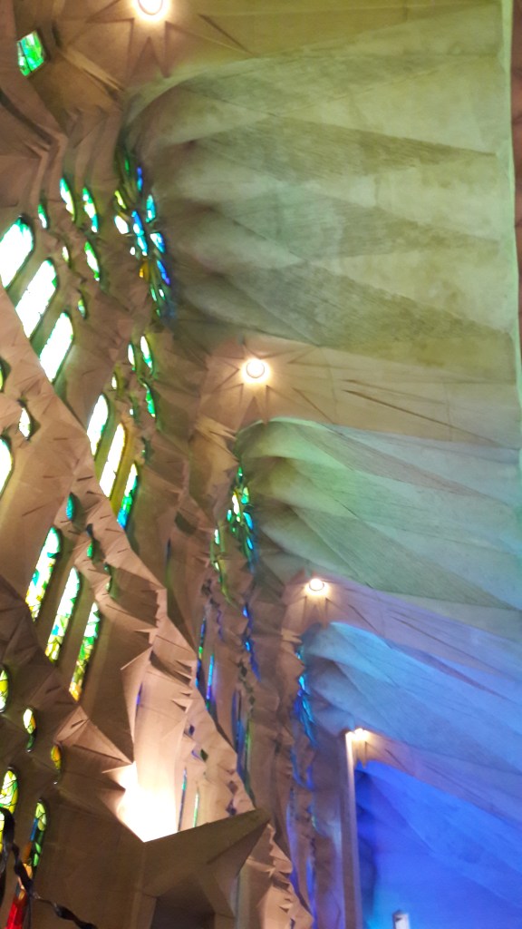 Sagrada Familia-lovetocookhealthy1.jpg