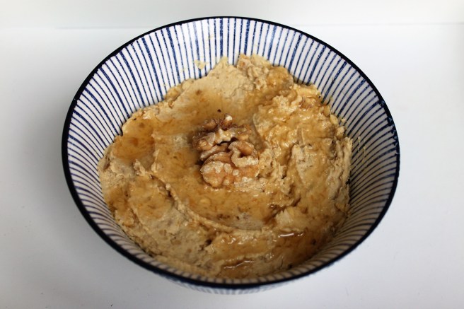zoete-hummus-met-honing-en-walnoten-lovetocookhealthy