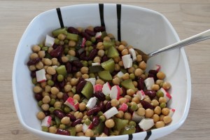 Kikkererwtensalade-met-surimi-lovetocookhealthy