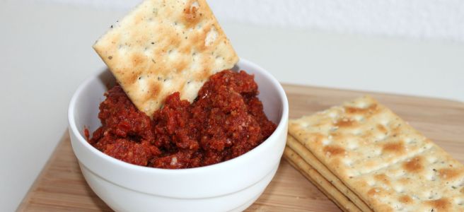 Tapenade met zongedroogde tomaat