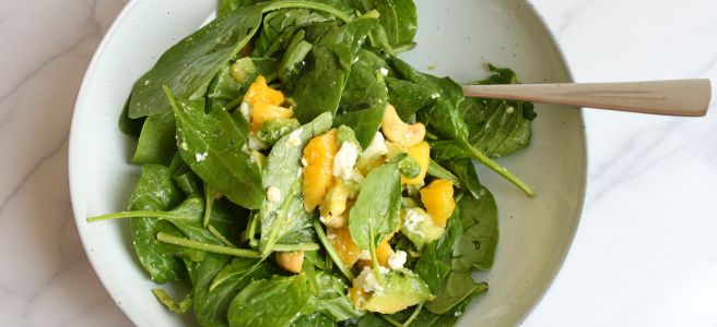 Spinaziesalade met mango