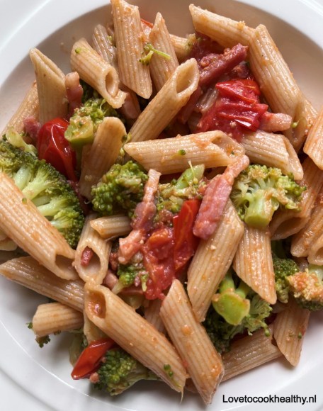 Pastasalade-met-broccoli