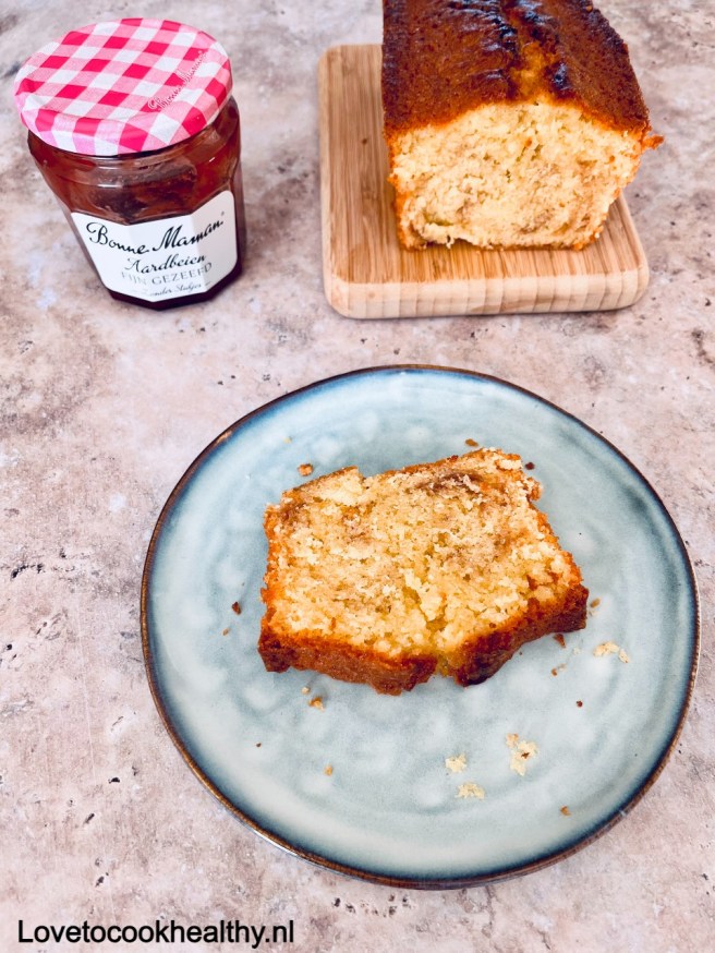 Cake-met-jam-swirl_lovetocookhealthy