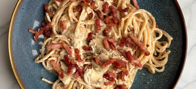 Romige spaghetti met spekjes.