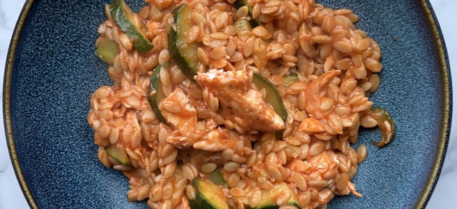 Romige orzo met zalm.