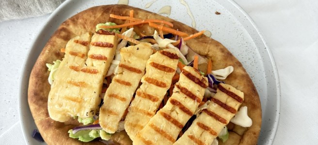Hot honey halloumi naan .